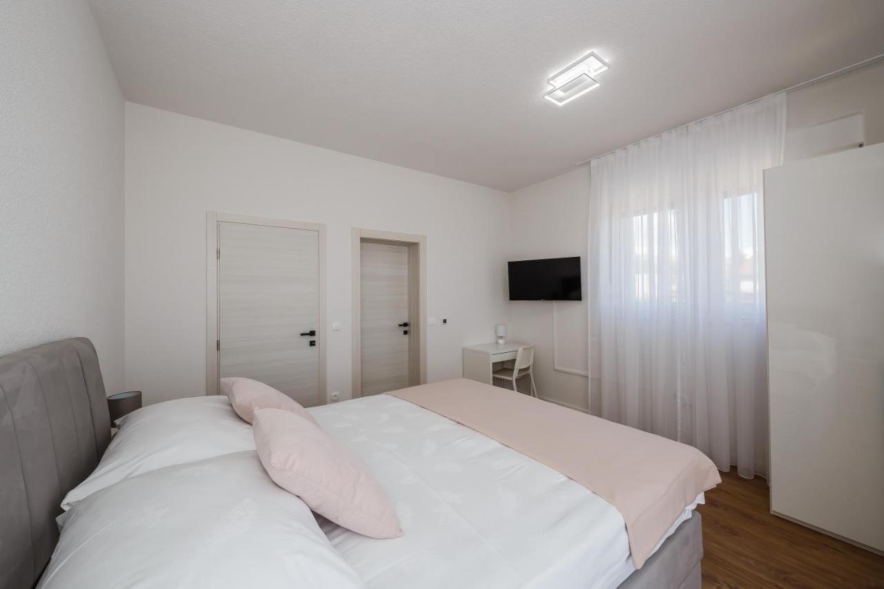 Villa Luka Kaštela Eksteriør billede